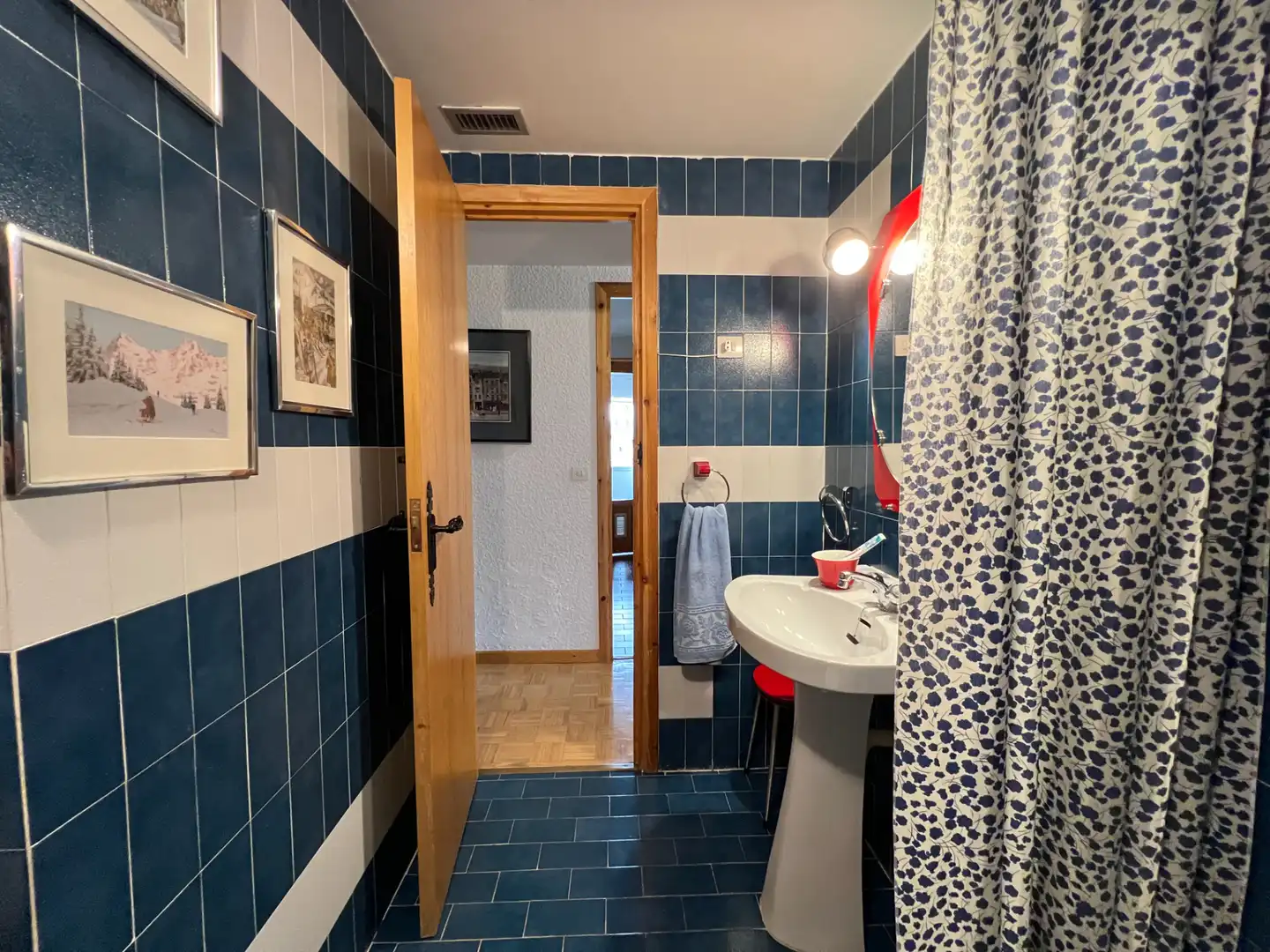 Bathroom of Attic for sale in Jaca  with Terrace and Community pool