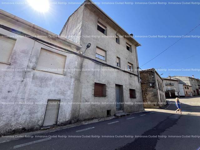 Casa-chalet en Venta en LIRIO, 22 en Navasfrías