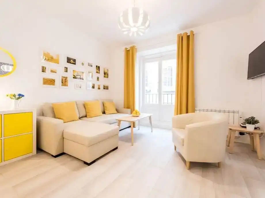 Living room of Apartments for share in Castelldefels  with Parquet flooring, Storage room and Furnished