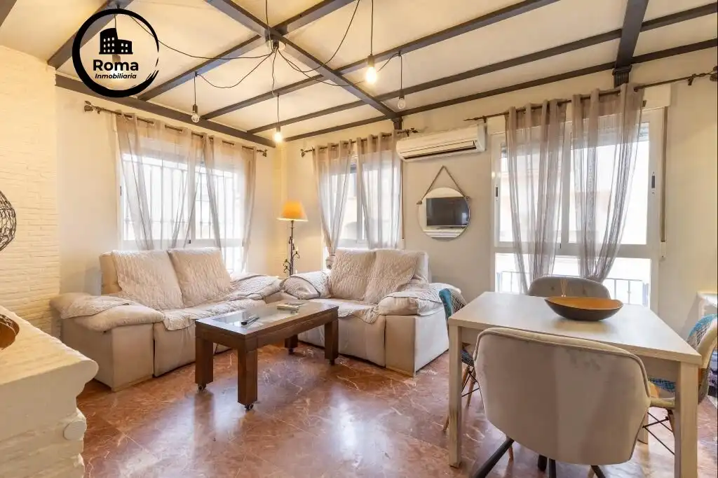 Detached homes for sale in Calle Calle Juan Vázquez, 5, Joaquina Eguaras
