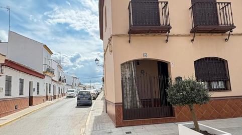 Foto 2 de Casa adosada en venda a Plaza de Andalucia, 8, Umbrete, Sevilla
