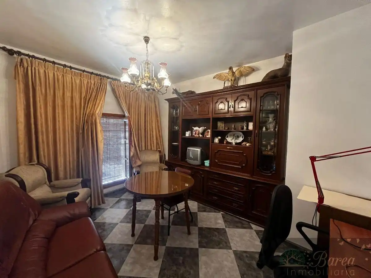 Casa con terraza en venta en Rute