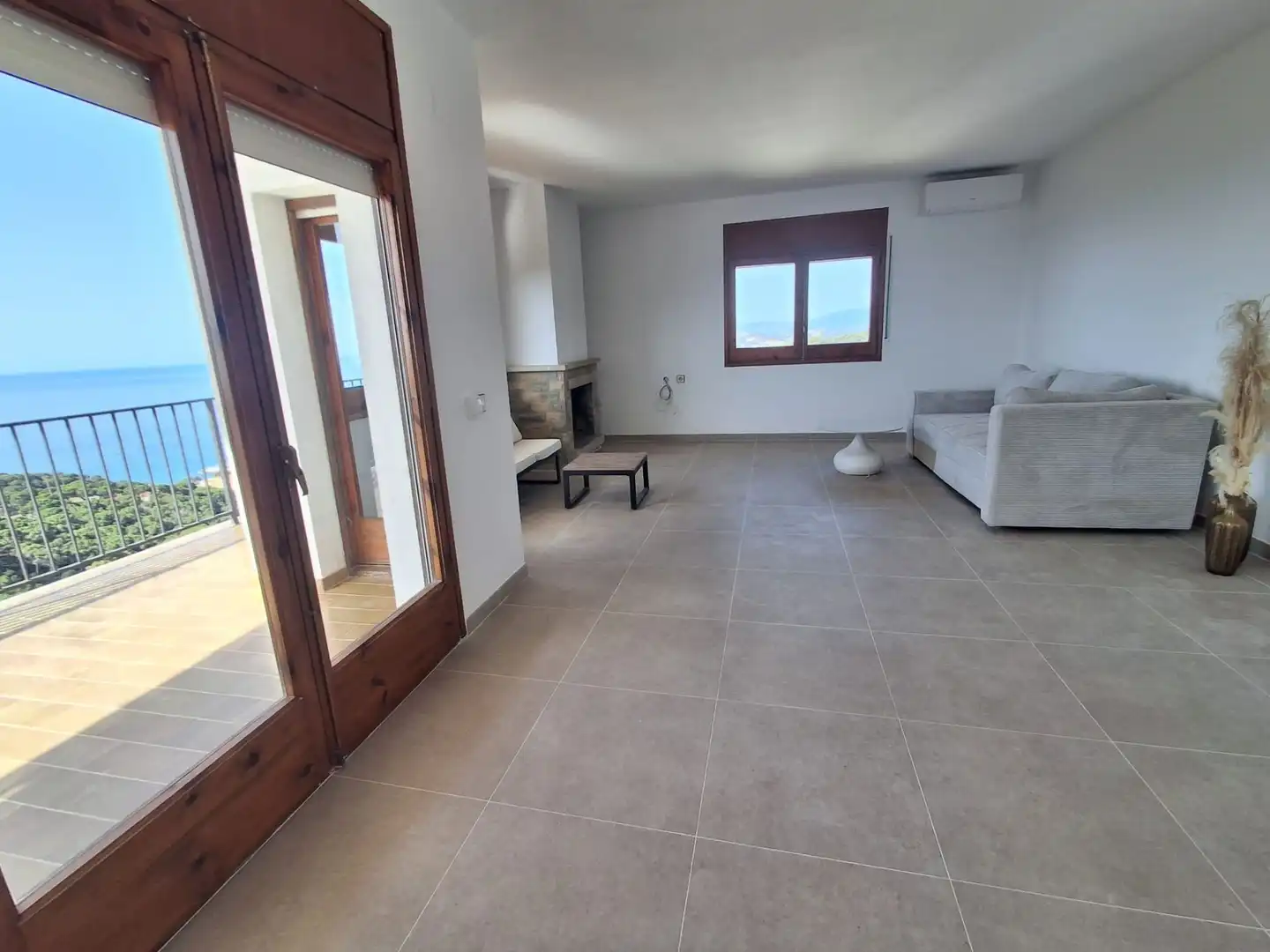 Sala d'estar de Casa o xalet de lloguer en Lloret de Mar amb Calefacció, Jardí privat i Piscina