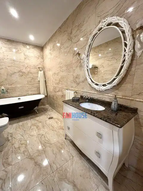 Baño de Casa o chalet en venta en Gijón  con Calefacción, Terraza y Trastero