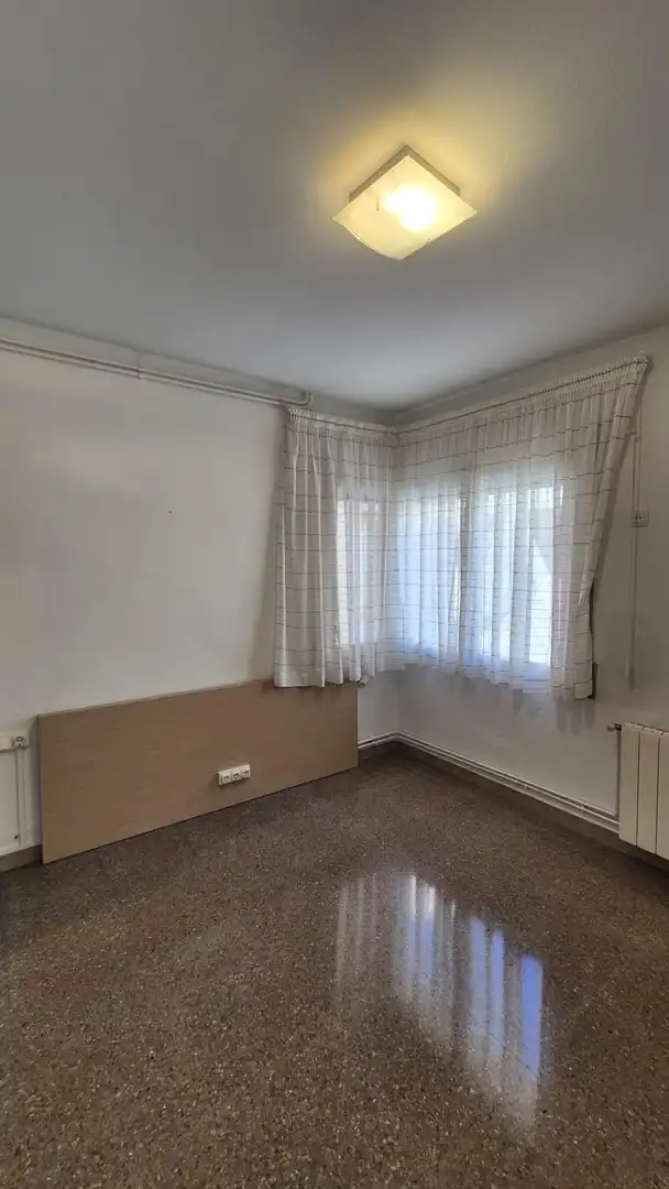 Dormitori de Casa o xalet de lloguer en Castellar del Vallès amb Calefacció, Jardí privat i Alarma