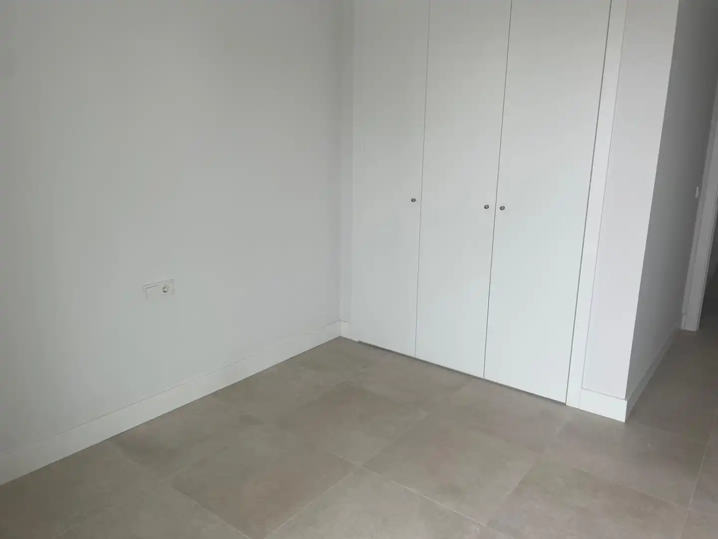 Adosado con piscina en venta en El Faro de Calaburra - Chaparral, imagen 13