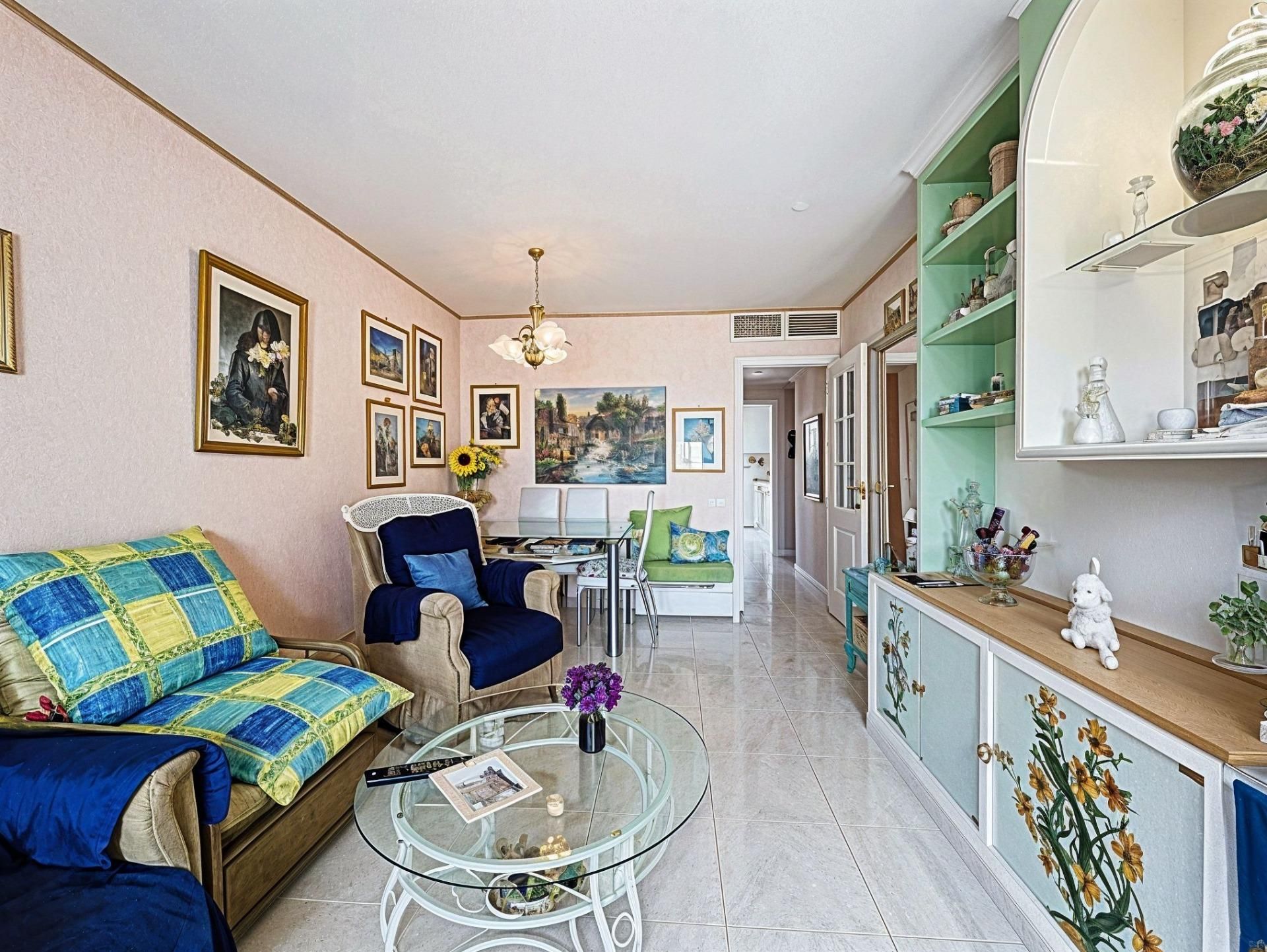 Sala d'estar de Apartament en venda en Calpe / Calp amb Calefacció, Terrassa i Traster