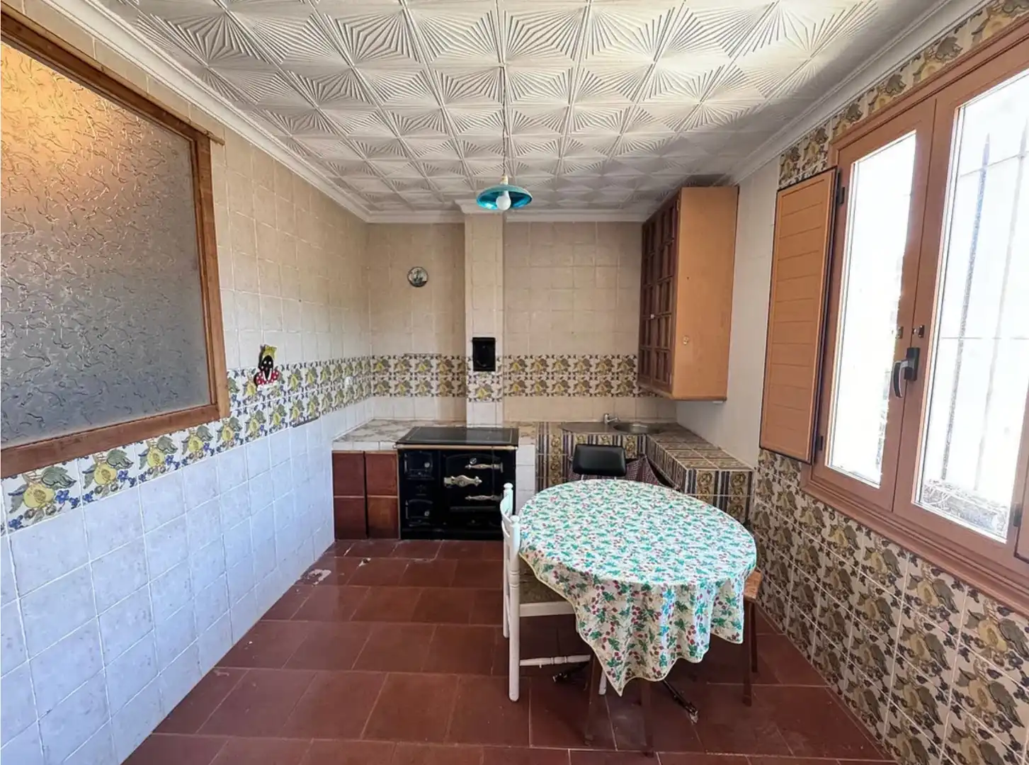 Cuina de Casa o xalet en venda en Bóveda amb Calefacció, Jardí privat i Moblat