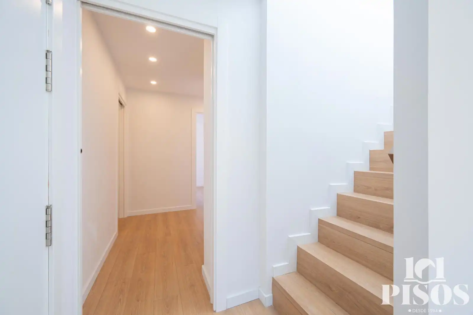 Attic for sale in Sant Cugat del Vallès  with Air Conditioner, Heating and Parquet flooring