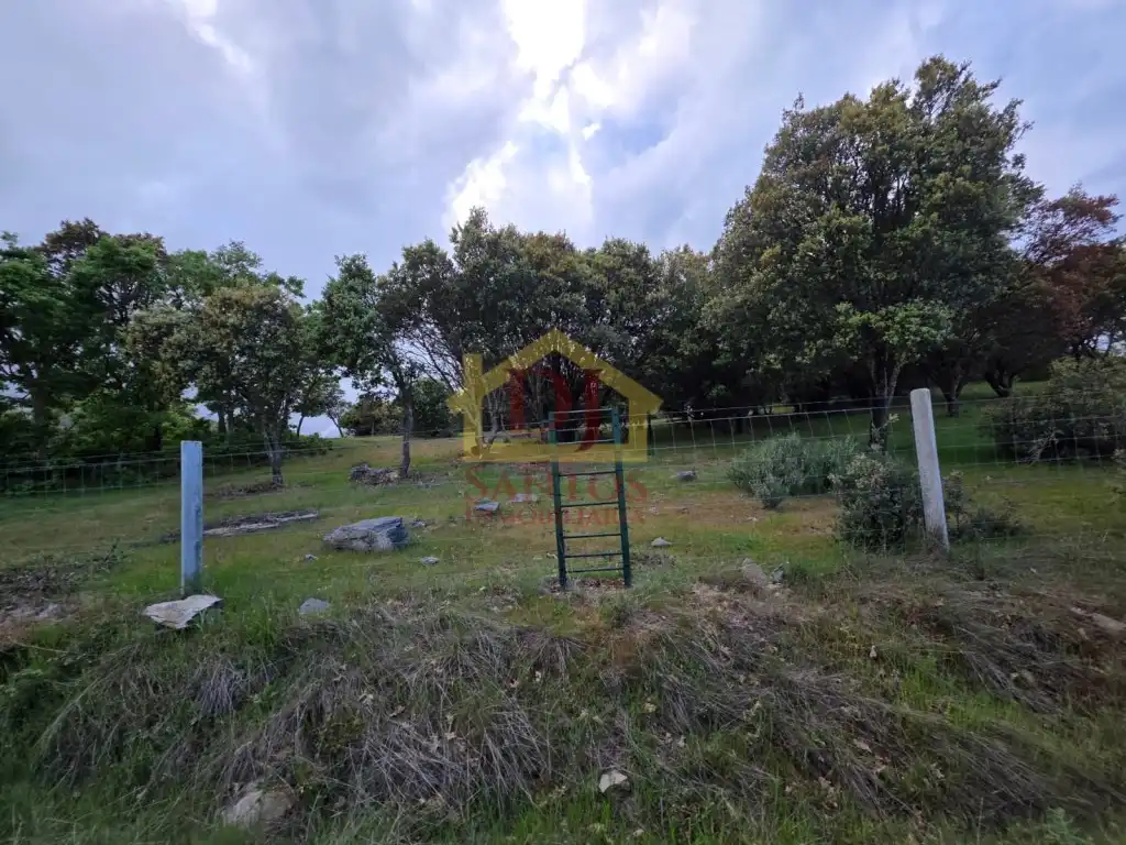 Finca rústica en venta en La Rinconada de la Sierra 
