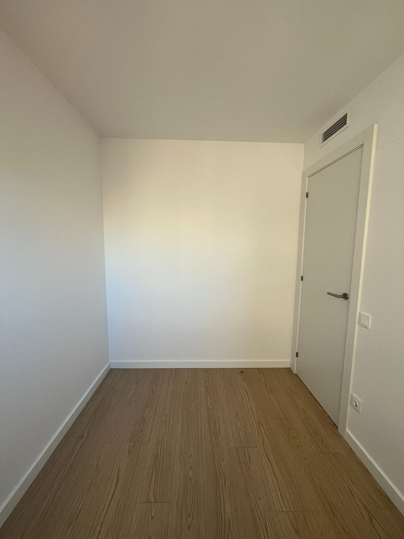 Bedroom of Flat for sale in Terrassa  with Air Conditioner and Heating
