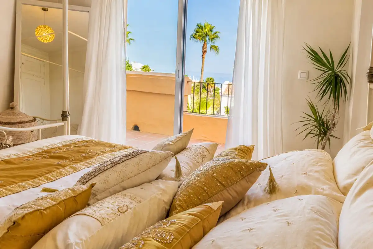 Terraced house with pool for sale in La Alcaidesa, imagen 30