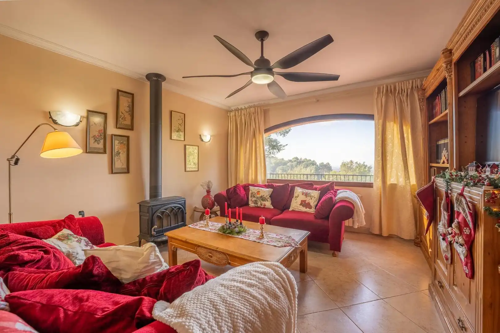 Country house with garden for sale in Passeig Antoni Estarellas