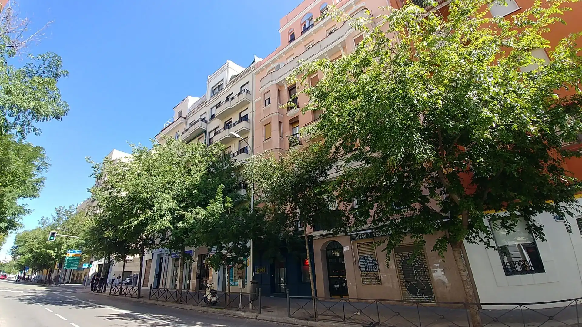 Außenansicht von Wohnung zur Miete in Madrid mit Heizung und Möbliert