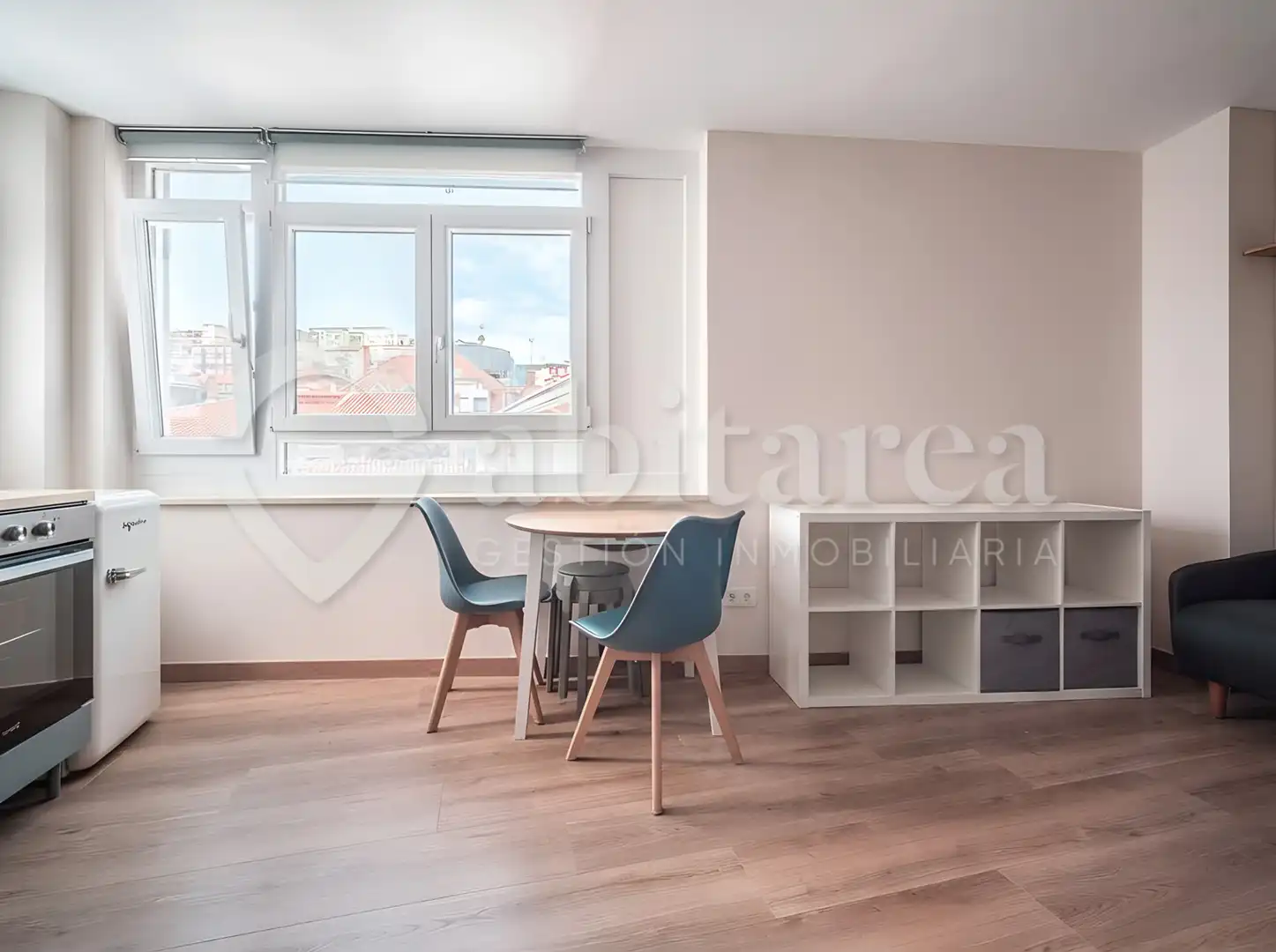Habitación de Estudio de alquiler en Santander con Calefacción, Amueblado y Horno