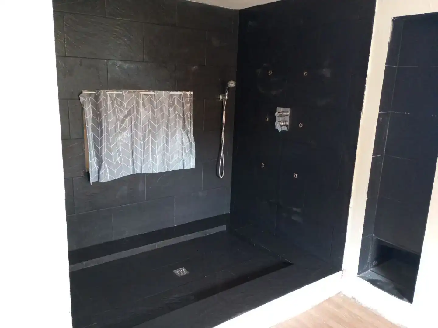 Bany de Pis en venda en Torrelles de Foix amb Jardí privat, Parquet i Piscina