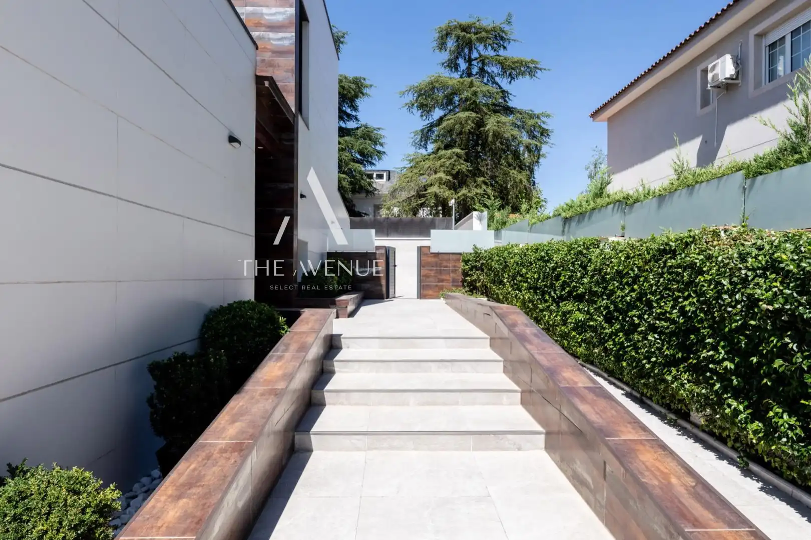 Terrassa de Casa o xalet en venda en Las Rozas de Madrid amb Aire condicionat, Calefacció i Jardí privat