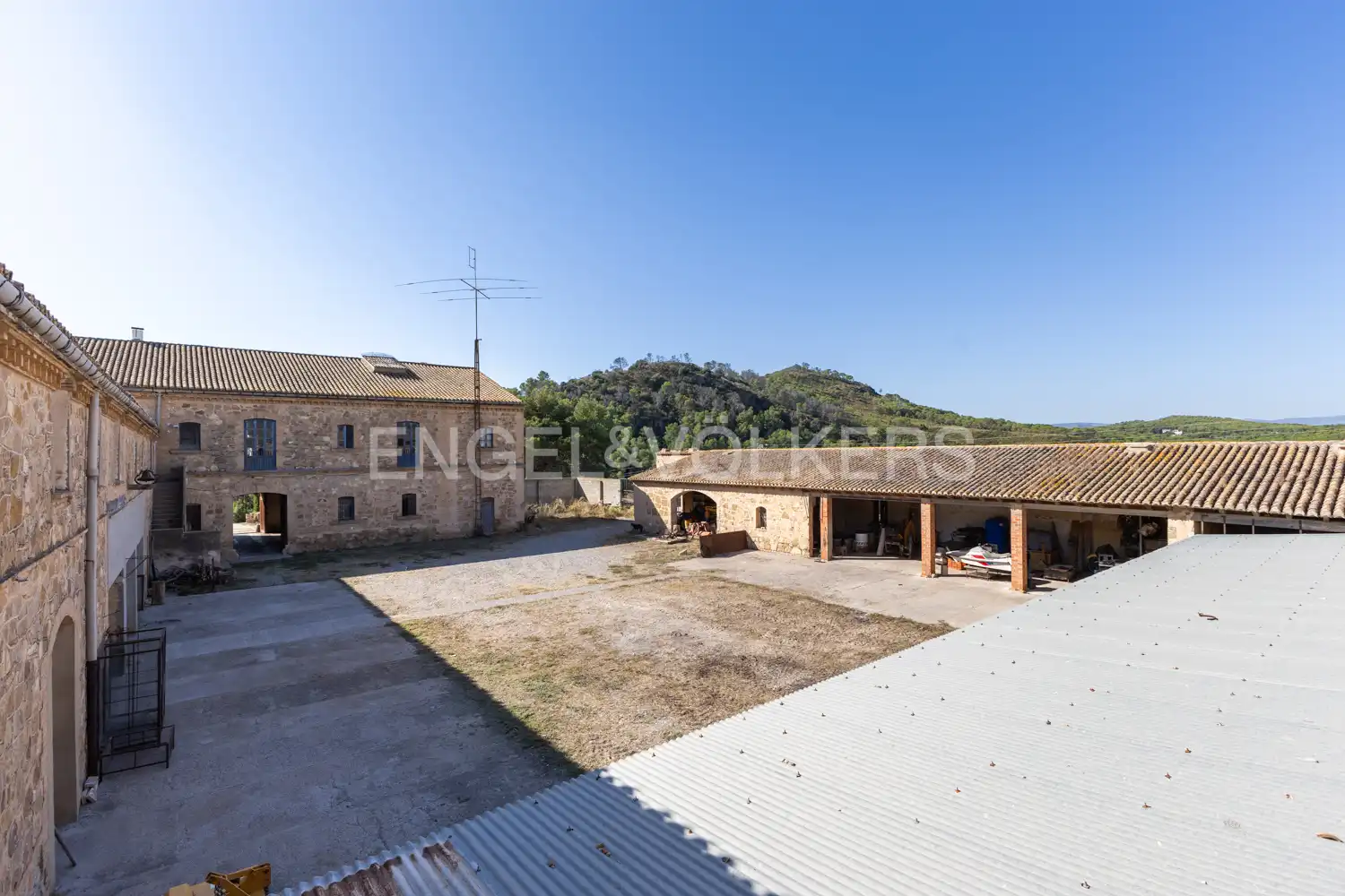 Vista exterior de Casa o chalet en venta en Llíria con Calefacción, Jardín privado y Parquet