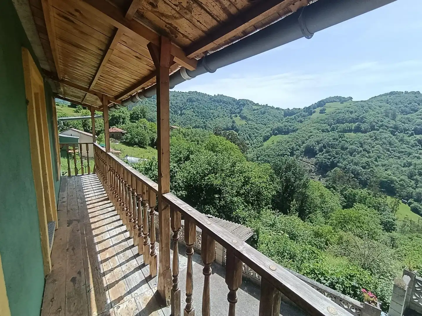 Terrasse von Country house zum Verkauf in San Martín del Rey Aurelio mit Balkon