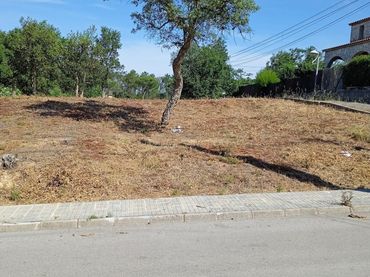 Terreno residencial en venta en Carrer Gironés 23