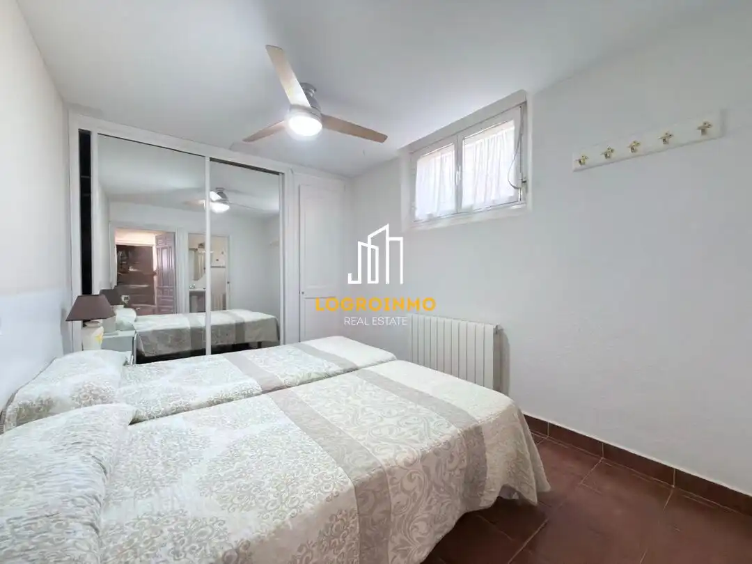 Habitación de Casa o chalet en venta en El Redal con Calefacción, Trastero y Piscina