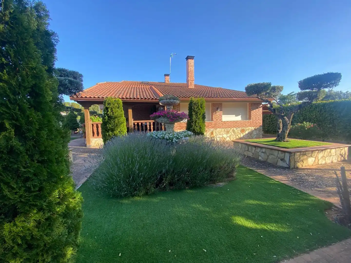 Villa mit Garten zum Verkauf in Eurovillas