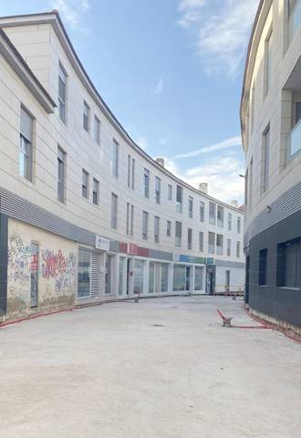Local comercial en Alquiler en Calle Emilio Castelar en Alcázar de San Juan