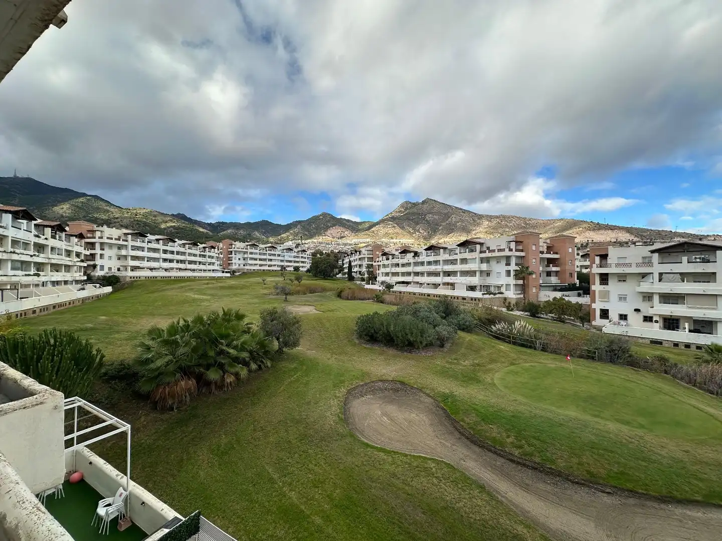 Außenansicht von Wohnungen zum Verkauf in Benalmádena mit Klimaanlage, Heizung und Terrasse
