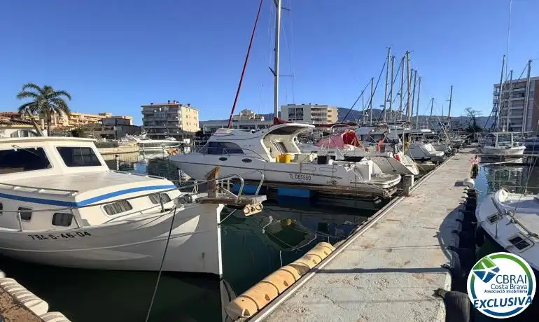 Individual en venta en Carrer Cap Curt