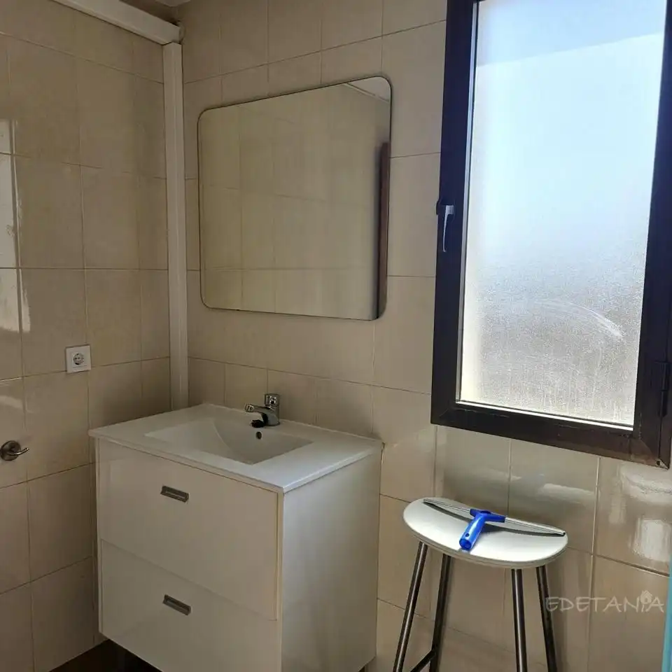 Baño de Piso de alquiler en Moncada con Aire acondicionado, Amueblado y Internet