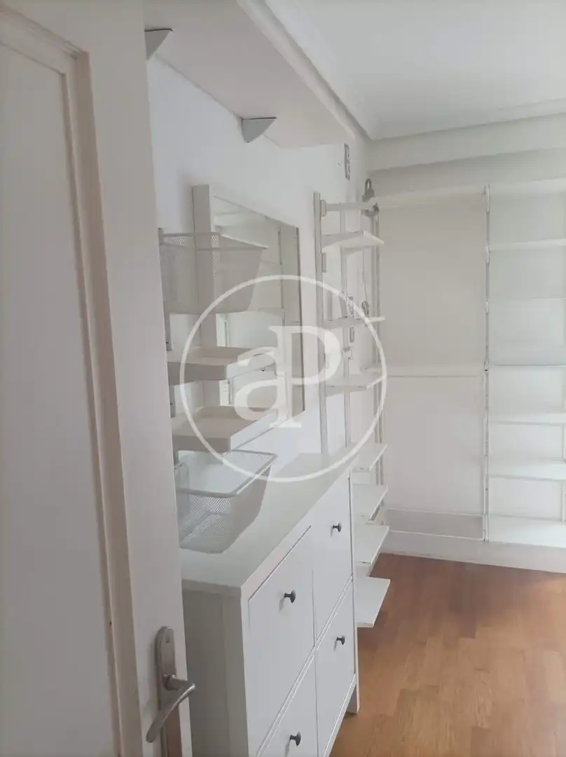Küche von Wohnung zur Miete in Valencia mit Klimaanlage, Möbliert und Balkon