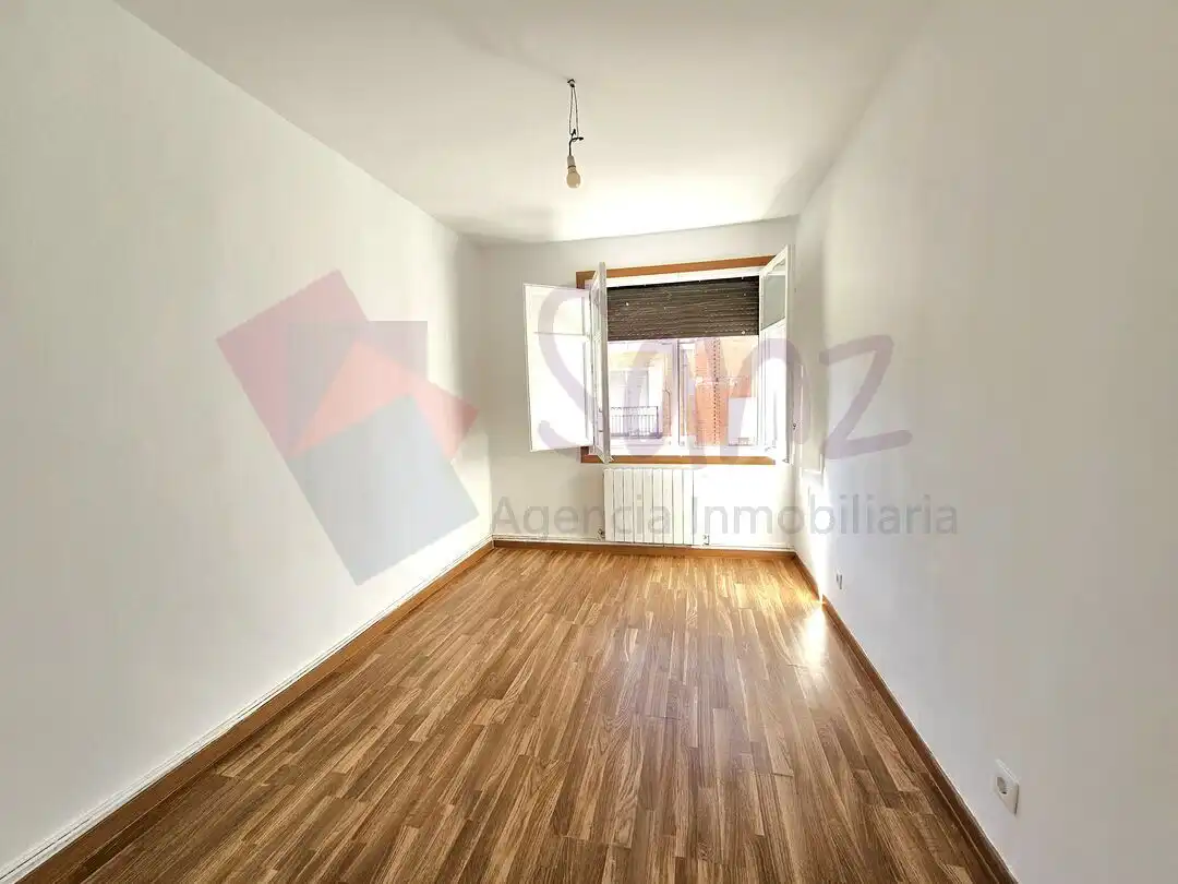 Apartment for sale in Calle la Campa