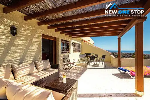 Detached house with terrace for sale in Calle UA-6 27, imagen 4