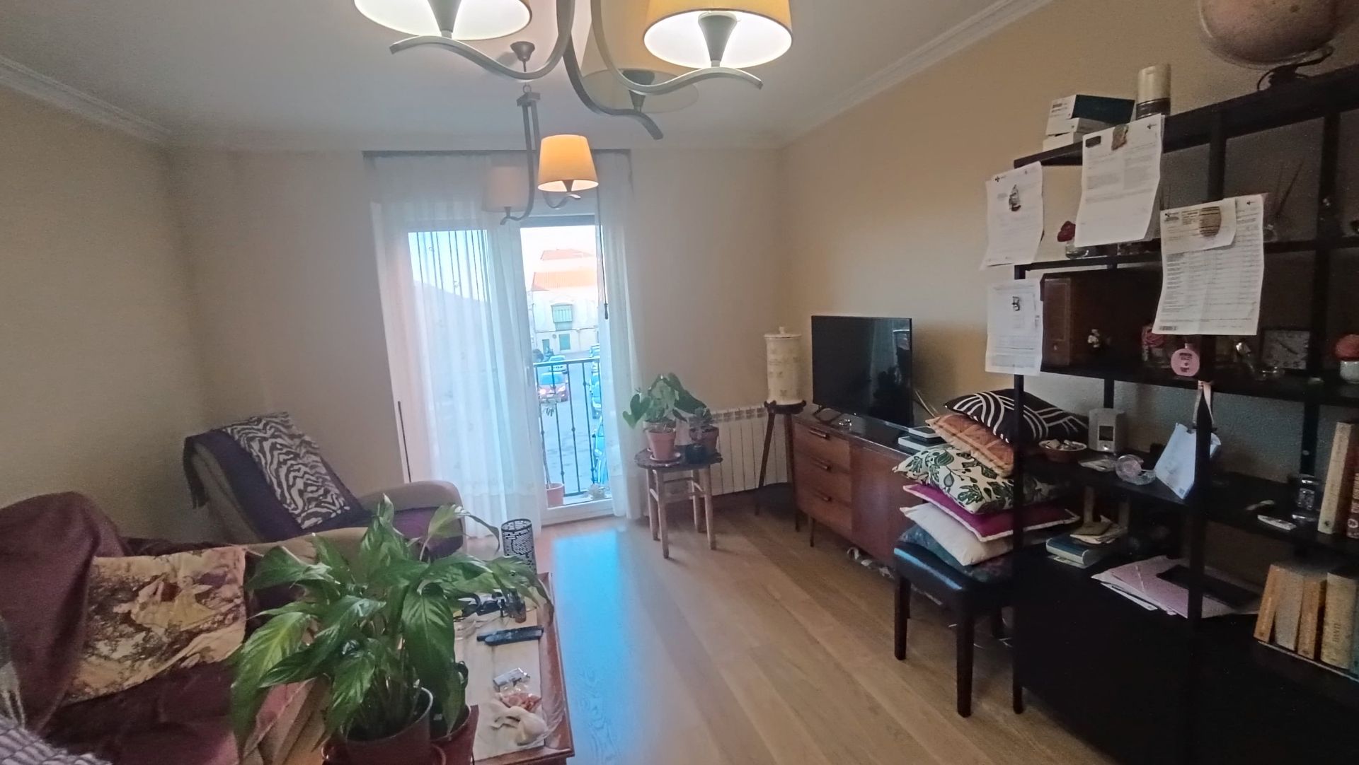 Sala d'estar de Pis en venda en Alba de Tormes amb Calefacció, Forn i Rentadora