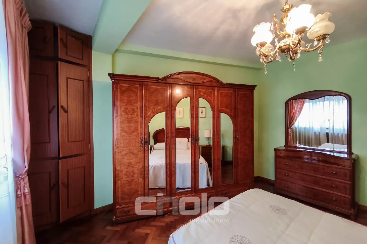 Habitación de Piso en venta en Lugo con Calefacción y Amueblado