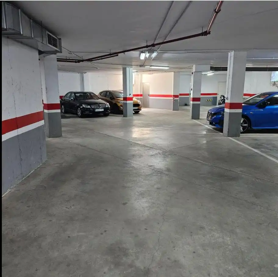 Parking de Piso en venta en Cassà de la Selva con Aire acondicionado, Calefacción y Trastero