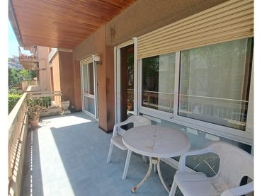 Piso con jardín en venta en Sant Feliu de Llobregat - CL ROSES DE LES
