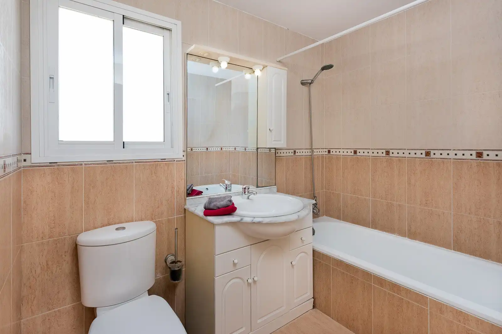 Baño de Apartamento en venta en Mijas con Aire acondicionado, Terraza y Trastero