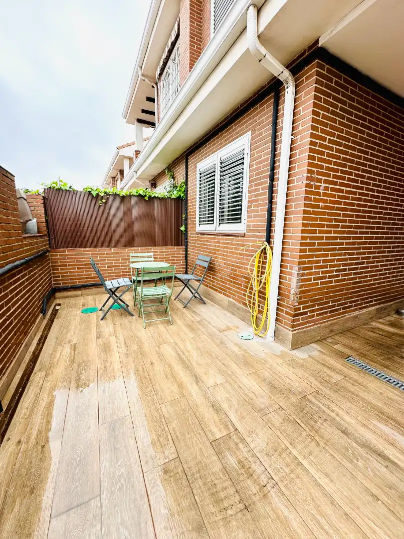 Terraza de Casa adosada en venta en Parla con Aire acondicionado, Calefacción y Jardín privado