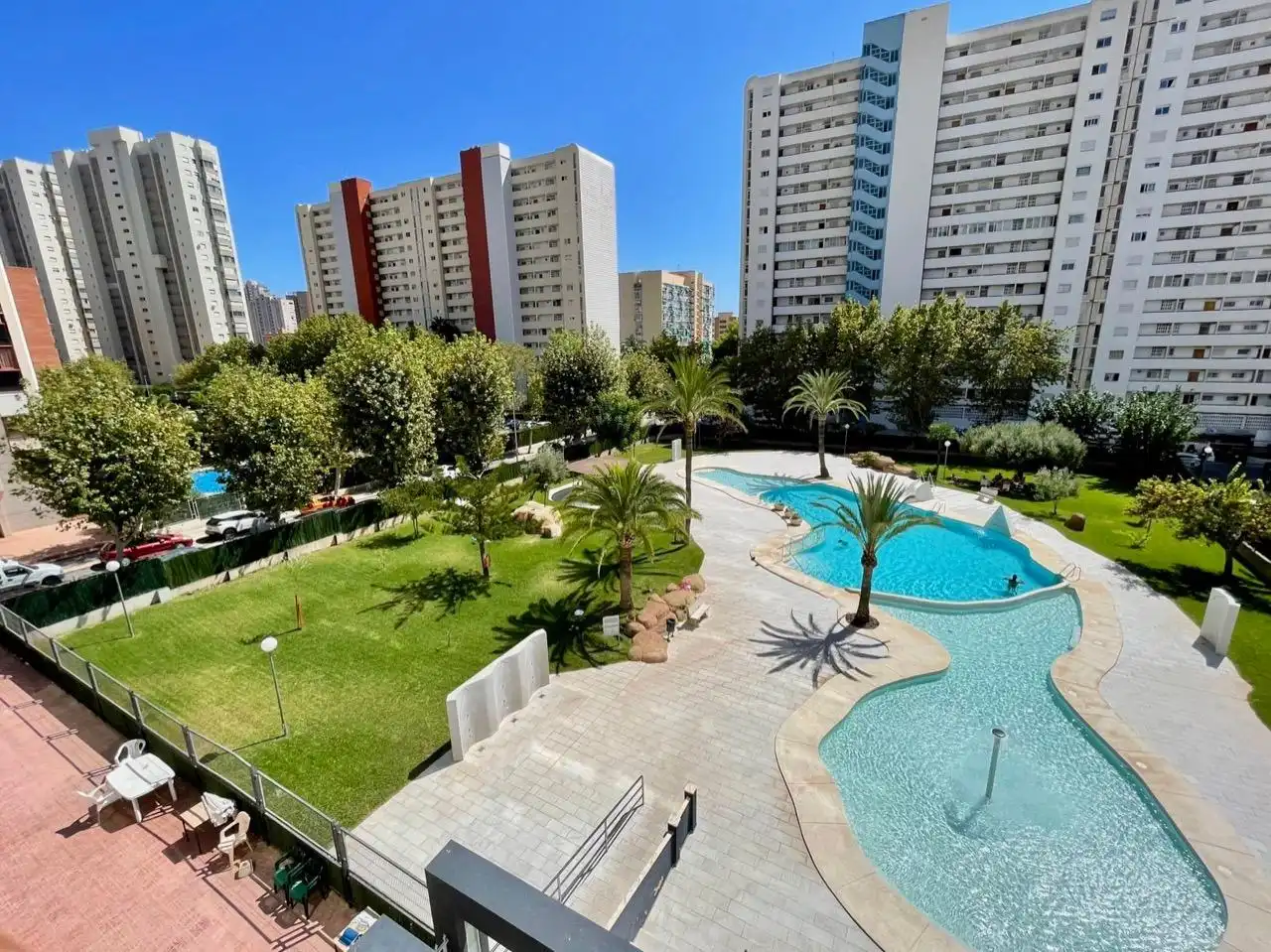 Piscina de Apartamento en venta en Benidorm con Jardín privado, Terraza y Amueblado
