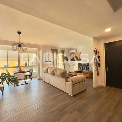 Piso en Venta en Calle José Maluquer en Cruz Roja