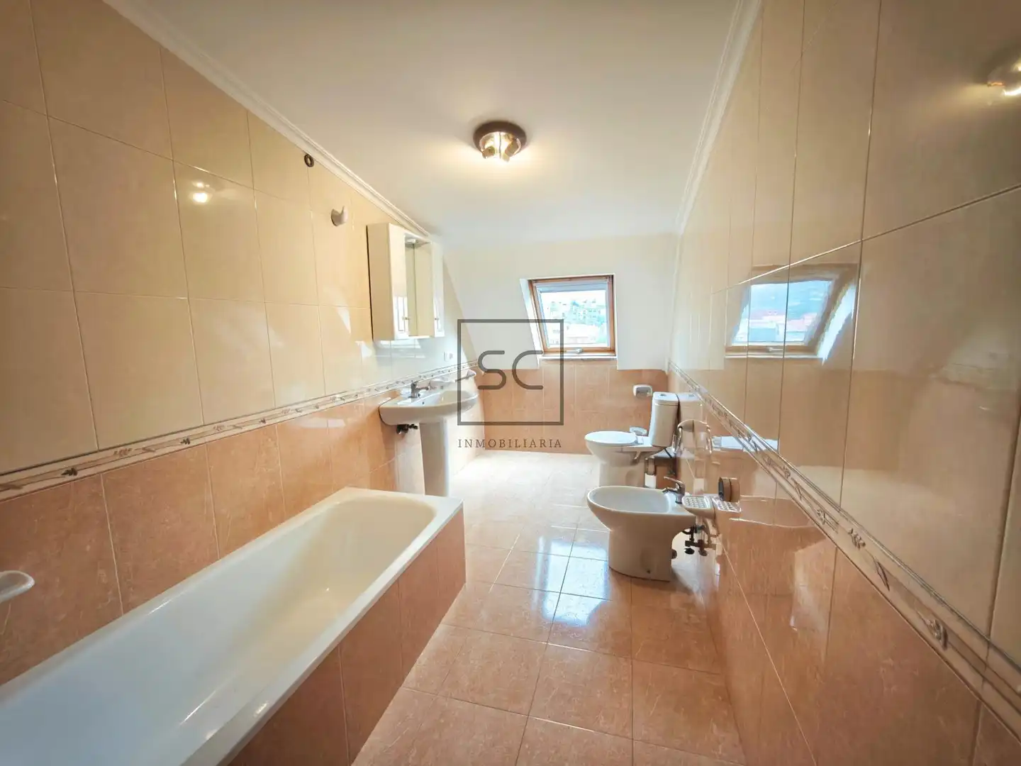 Bathroom of Attic for sale in Cedeira  with Heating and Furnished