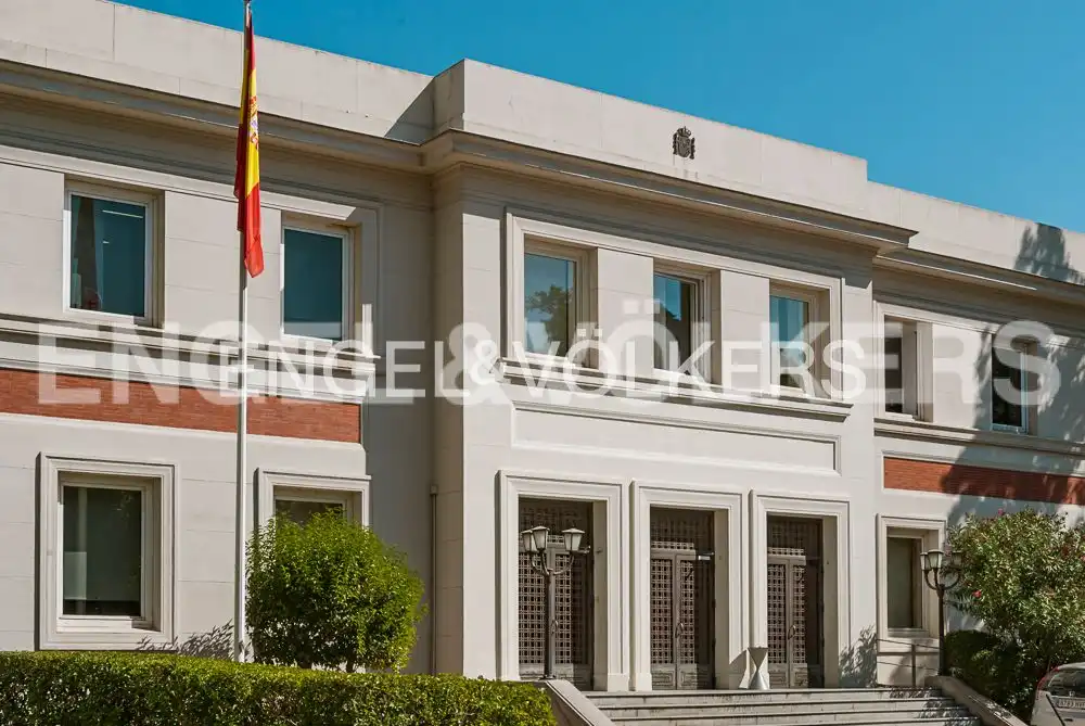 Pis en venda a Ríos Rosas - Nuevos Ministerios