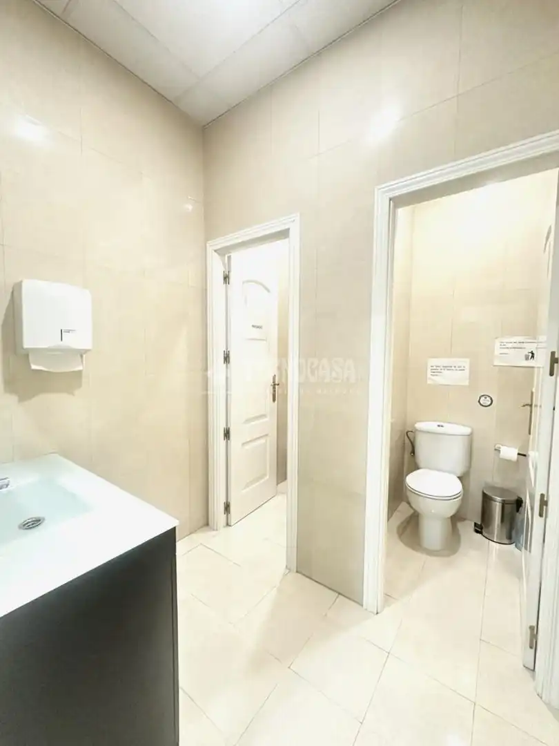 Badezimmer von Geschaftsraum zum Verkauf in Móstoles