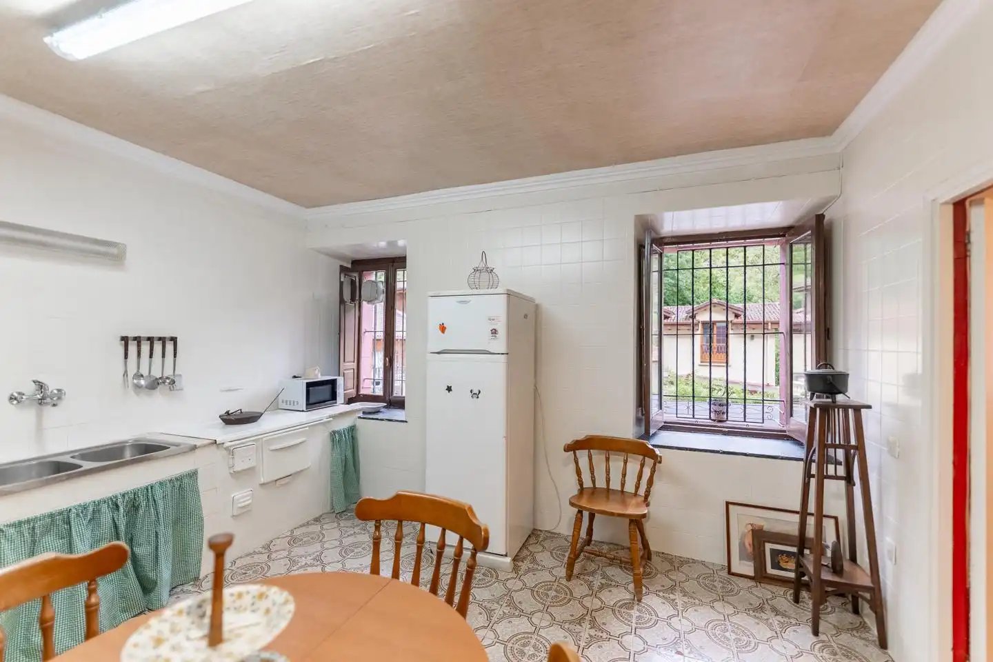 Cocina de Casa adosada en venta en Somiedo con Calefacción, Jardín privado y Terraza