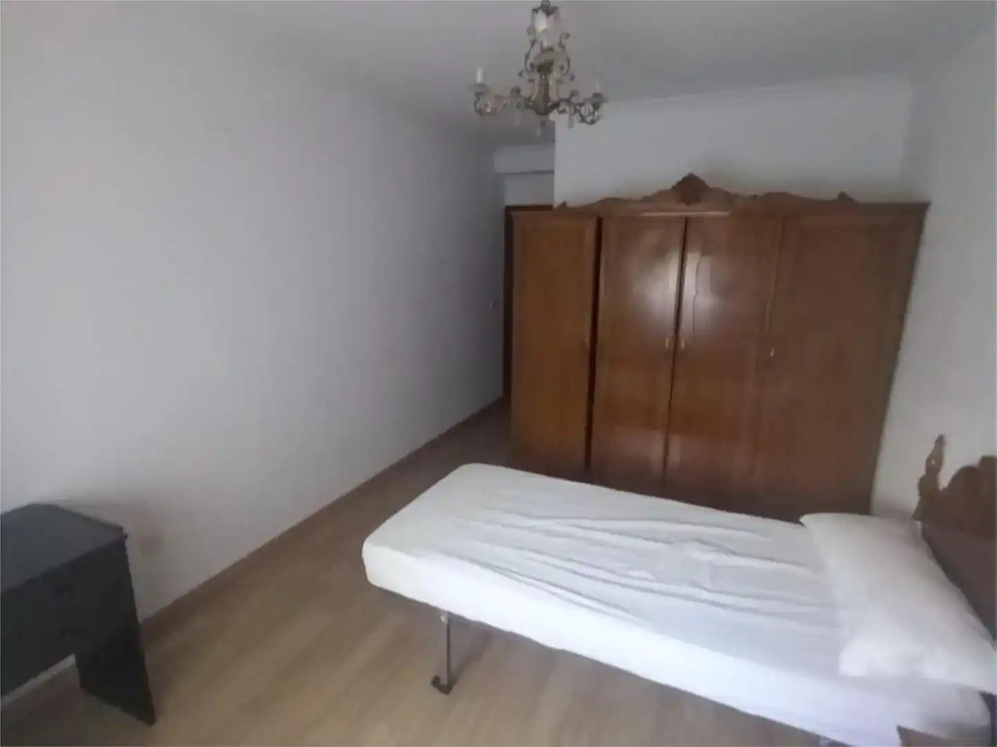 Schlafzimmer von Wohnung zur Miete in Ourense Capital  mit Balkon