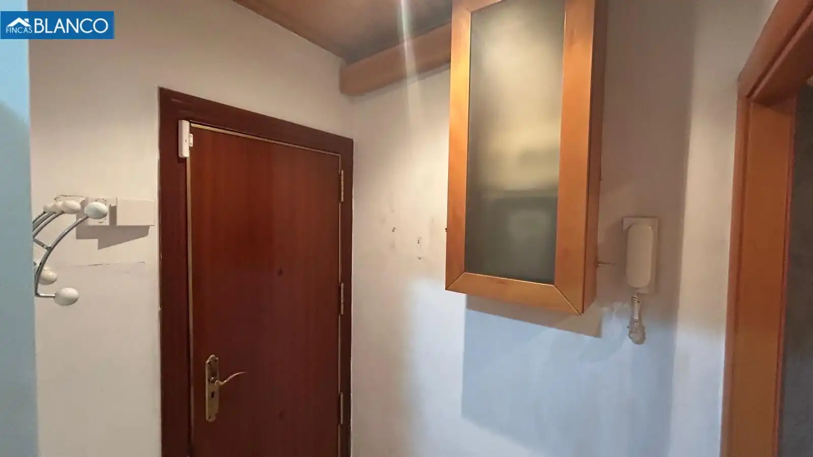 Piso en venta en L'Hospitalet de Llobregat con Aire acondicionado, Calefacción y Alarma