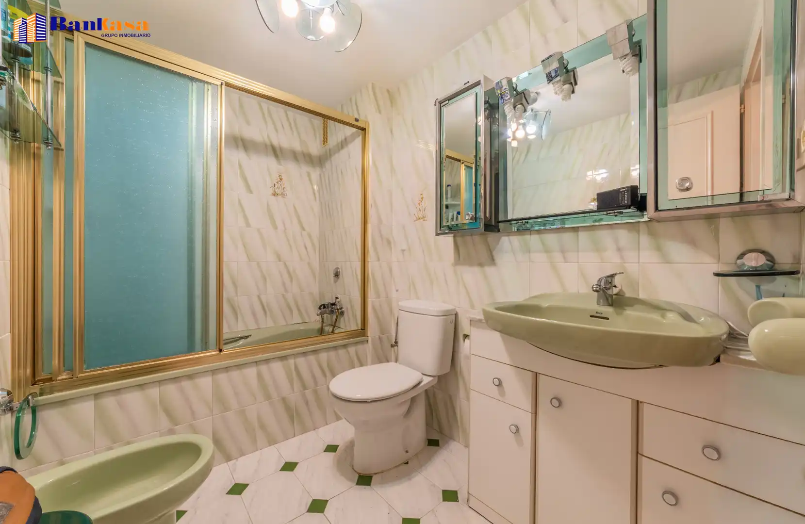 Baño de Piso en venta en Fuengirola con Trastero y Piscina comunitaria