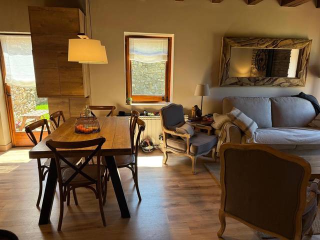 Casa-chalet en Venta en N/A en Alp poble