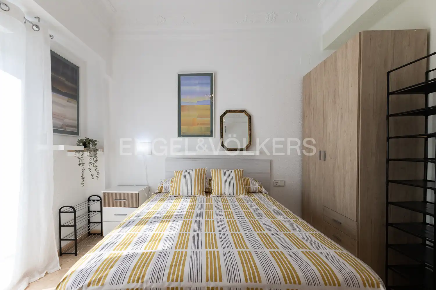 Bedroom of Flat for rent in Valencia  with Air Conditioner, Heating and Furnished